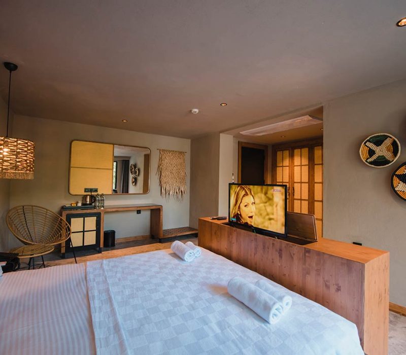 Luxury Sea View Suite With Private Pool